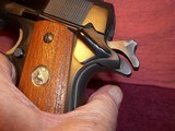 Colt MKIV series 70 Government Model 1911 - 7 of 8