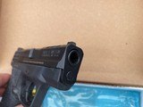 Smith & Wesson M&P40 Shield
40 S&W - 5 of 7