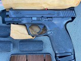 Smith & Wesson M&P 40 Compact M2.0
4” - 2 of 7