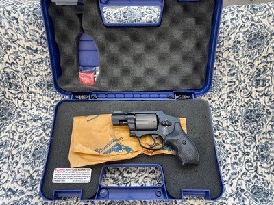 Smith & Wesson 340PD .357 Mag revolverAirlite