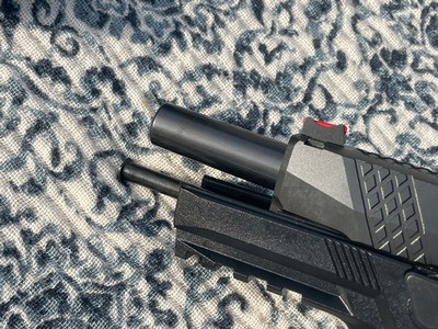 Wilson Combat Sig Sauer P320 9mm - Image 8 of 11
