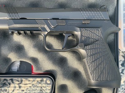 Wilson Combat Sig Sauer P320 9mm - Image 2 of 11