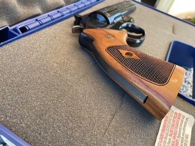 Smith & Wesson 586-84
