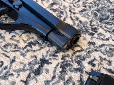 Beretta 84B .380 - Image 4 of 10