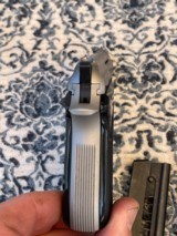 Beretta 21AStainless.22LR - Image 4 of 8