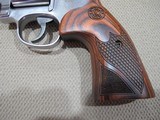 S&W 686 Plus Deluxe 6 " - 2 of 9