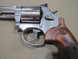 S&W 686 Plus Deluxe 6 " - 3 of 9