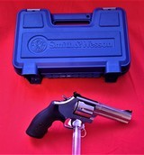 Smith and Wesson 686-6 in 357mag ss - 2 of 13