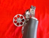 Smith & Wesson 686 Plus 7 shot revolver and extras - 2 of 14