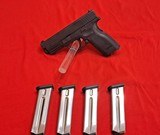 Springfield XD9 semi auto Pistol in 9mm priced to sell !!!!! - 2 of 11