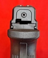 Springfield XD9 semi auto Pistol in 9mm priced to sell !!!!! - 3 of 11