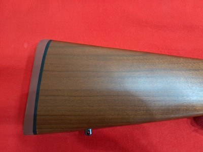 Ruger M77 7mm mag rifle with scope rings - Image 5 of 13