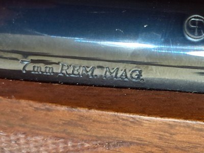 Ruger M77 7mm mag rifle with scope rings - Image 7 of 13