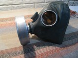 WW2 German gas Mask - 8 of 13