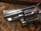 2 1/2 SMITH & WESSON 19-5 NICKEL - 2 of 11