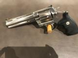 Colt Anaconda 44 mag - 1 of 3