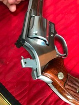 Smith & Wesson 686
no dash - 14 of 15