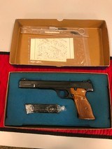 Smith & Wesson 41 with box
SN A660994 - 1 of 15