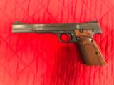 Smith & Wesson 41
SN UBB5698
7" barrel - 1 of 15
