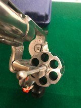 Colt Anaconda with box 44 Mag - 15 of 15