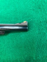 Smith & Wesson model 57 41 Mag - 6 of 15
