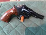 Smith & Wesson model 18-3 with original box and Rosewood grips - 4 of 15