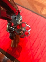 Smith & Wesson 25-2 With presentation case - 12 of 15