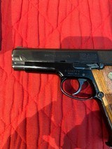 Smith & Wesson Model 39-2 with original box and papers - 8 of 15