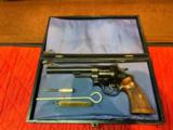 Smith & Wesson Pre Model 29
4 screw with original display case - 2 of 15