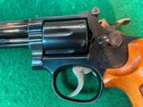 Smith & Wesson Model 19-5 - 4 of 15