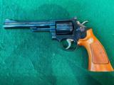 Smith & Wesson Model 19-5 - 2 of 15