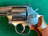 Smith & Wesson Model 686 with factory High Profile sights - 4 of 15
