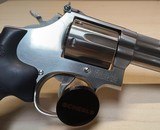Smith & Wesson Model 686 with adjustable front sight - 7 of 14