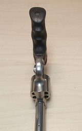 Smith & Wesson Model 686 with adjustable front sight - 11 of 14