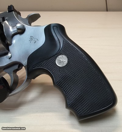 Colt Anaconda 44 Mag with original box and sleave