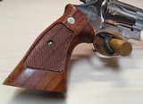 Smith & Wesson Model 29-2 with display case Nickel - 7 of 15