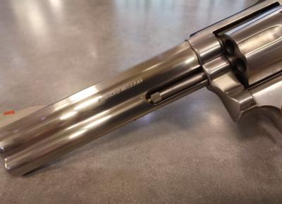 Smith & Wesson 686 with original box - Image 5 of 15