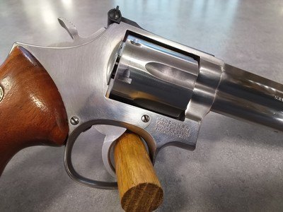 Smith & Wesson 686 with original box - Image 8 of 15