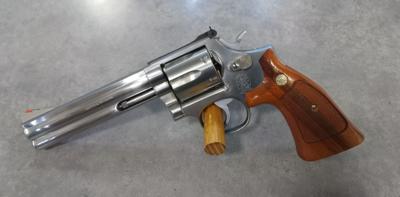 Smith & Wesson 686 with original box - Image 2 of 15
