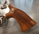 Smith & Wesson 686 with original box and papers - 3 of 13