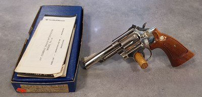 Smith & Wesson 19-4 nickel with original box and papers - Image 1 of 14