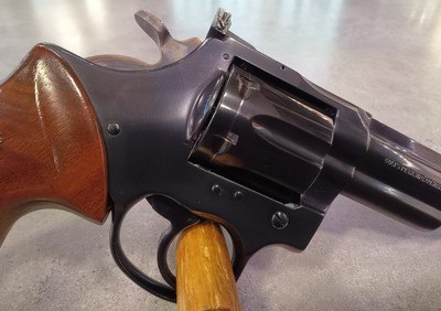 Colt Trooper MK III .22LR - Image 7 of 13