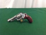 Smith & Wesson 629-6 4 inch - 2 of 4