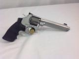 Smith & Wesson 929 performance center 9mm - 2 of 2