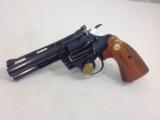 Colt Diamondback .22 LR - 3 of 5
