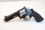 Smith & Wesson Performance Center V8 8 shot .357 Magnum - 2 of 4