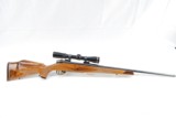 Weatherby Mark V Left Hand 7mm Weatherby Magnum with Leupold VX-III 2.5-8 - 4 of 6