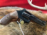 Smith & Wesson 586 6 shot 4" - 1 of 9
