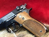 Smith & Wesson 39 w/ 2 magazines - 8 of 11