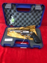 Smith & Wesson M460 XVR 4